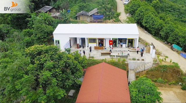GIEO CHỮ, GIEO HY VỌNG: QUỸ TRĂNG XANH TRAO TẶNG ĐIỂM TRƯỜNG BẢN KHẺ 2, TUYÊN QUANG 