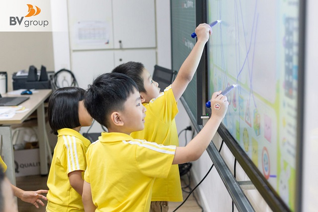XÂY DỰNG HỆ SINH THÁI GIÁO DỤC SỐ: KHI CÔNG NGHỆ ĐỒNG HÀNH CÙNG SỰ TRƯỞNG THÀNH CỦA HỌC SINH
